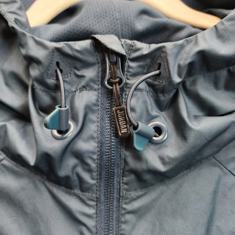 Jordan Jumpman Mens Lightweight Hooded Windbreaker Athletic Streetwear Jacket XL